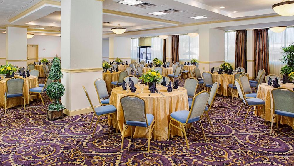 Doubletree By Hilton New Orleans Airport Hotel Kenner Buitenkant foto