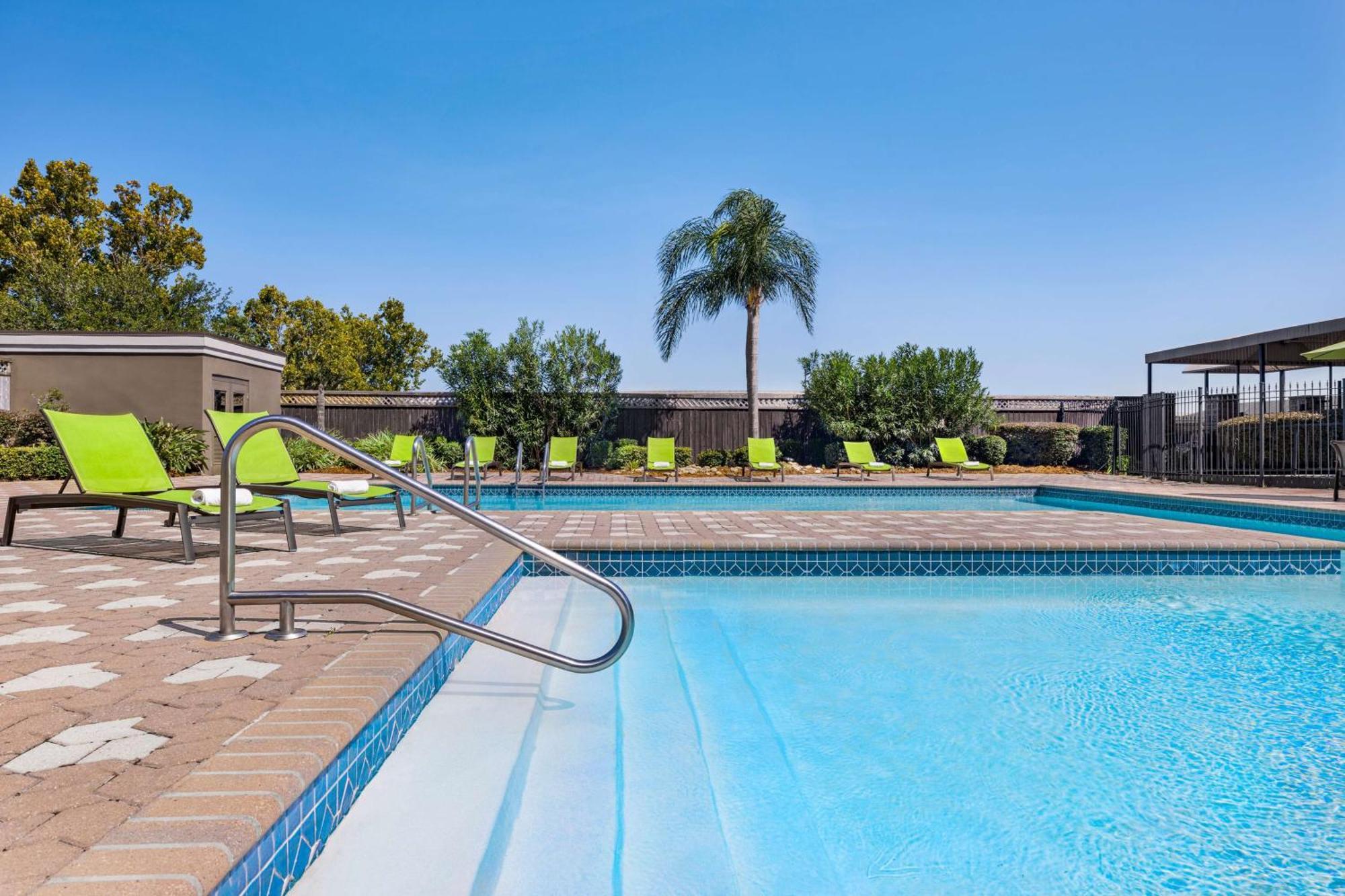Doubletree By Hilton New Orleans Airport Hotel Kenner Buitenkant foto