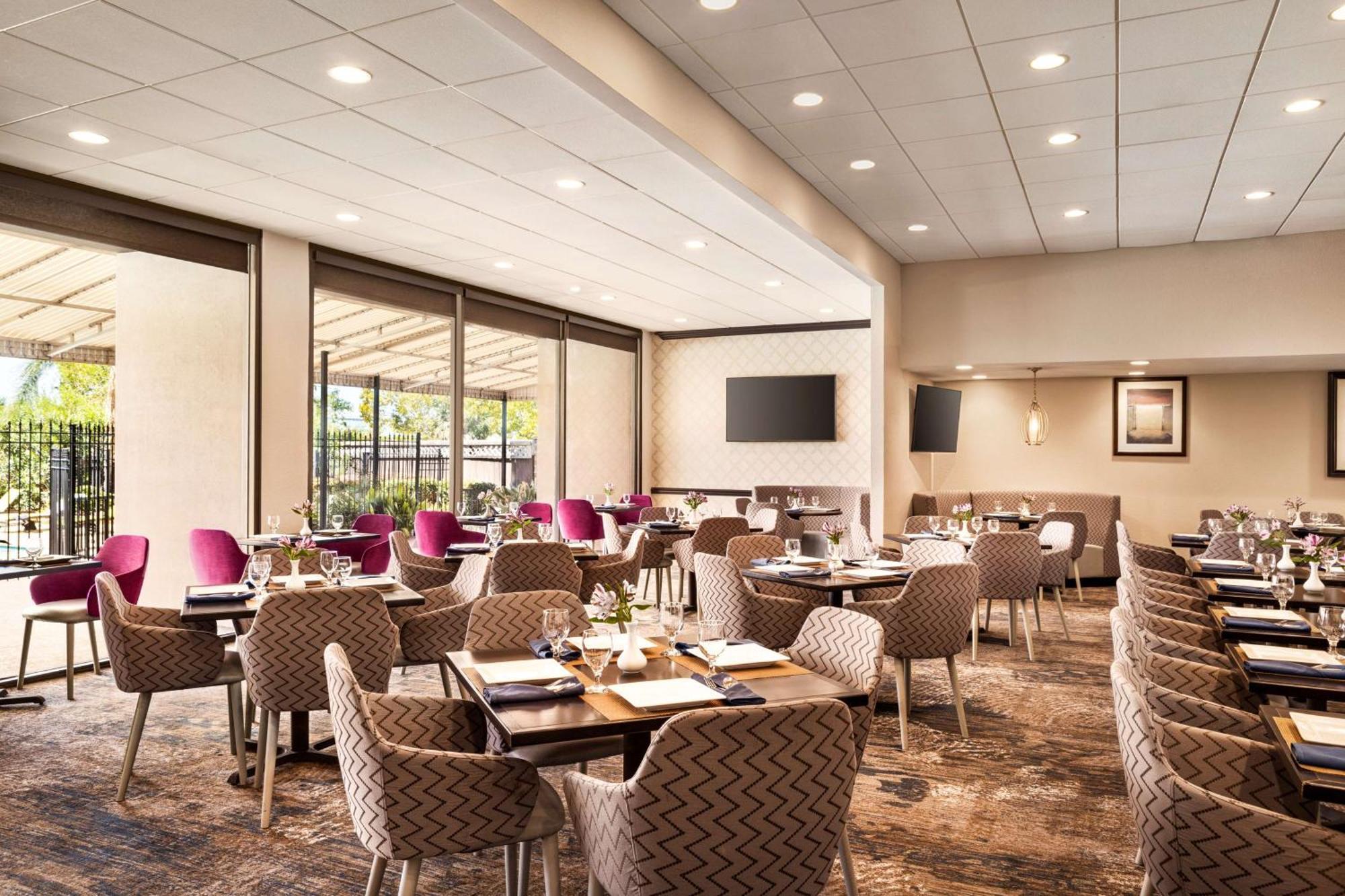Doubletree By Hilton New Orleans Airport Hotel Kenner Buitenkant foto