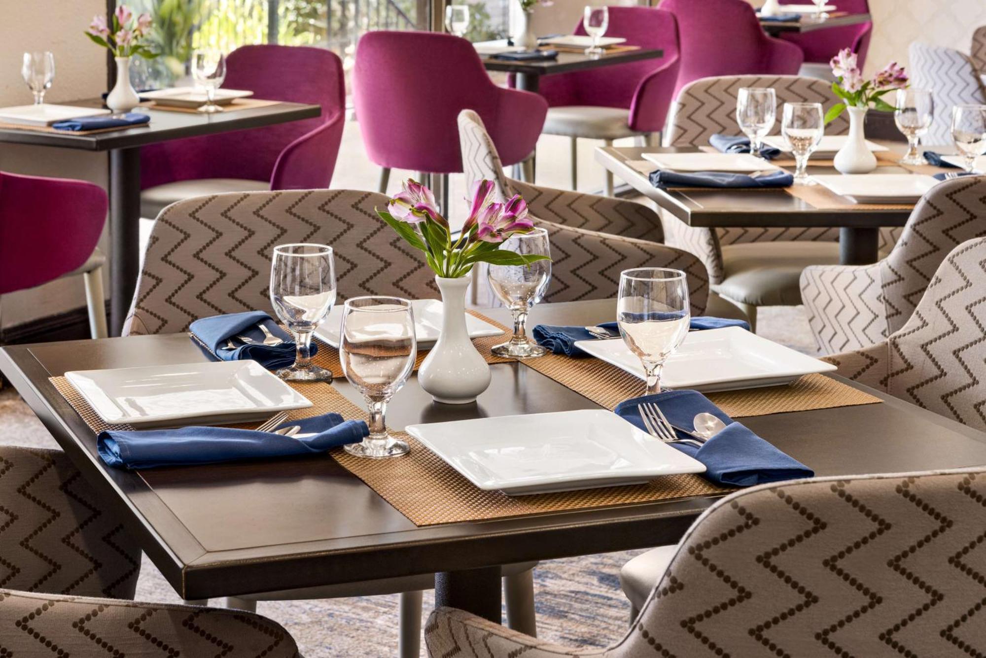 Doubletree By Hilton New Orleans Airport Hotel Kenner Buitenkant foto